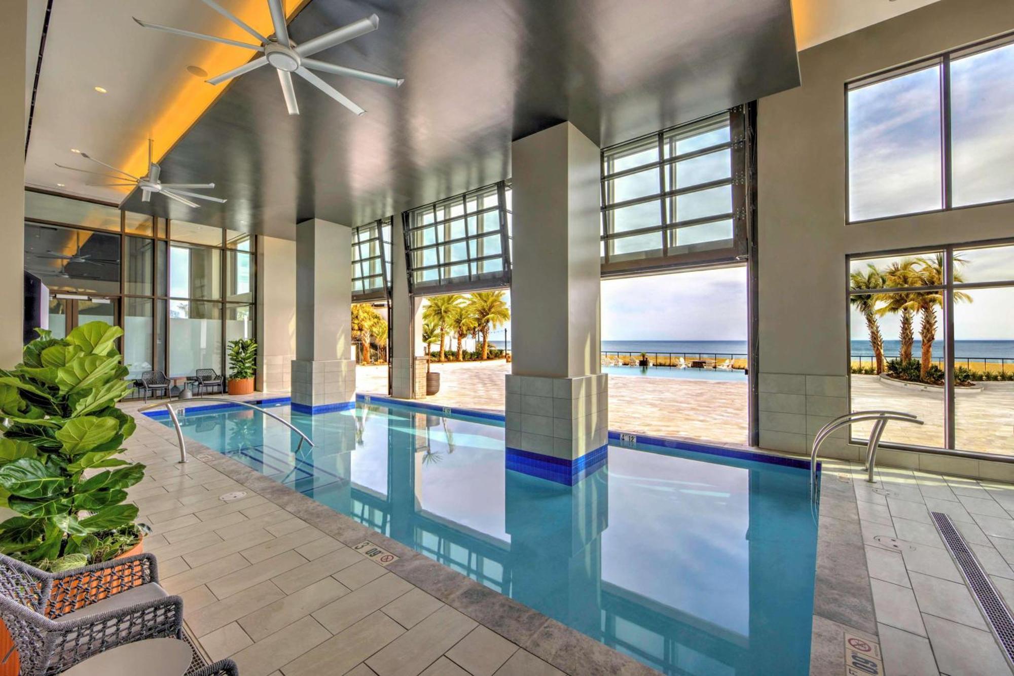 Embassy Suites By Hilton Virginia Beach Oceanfront Resort Esterno foto