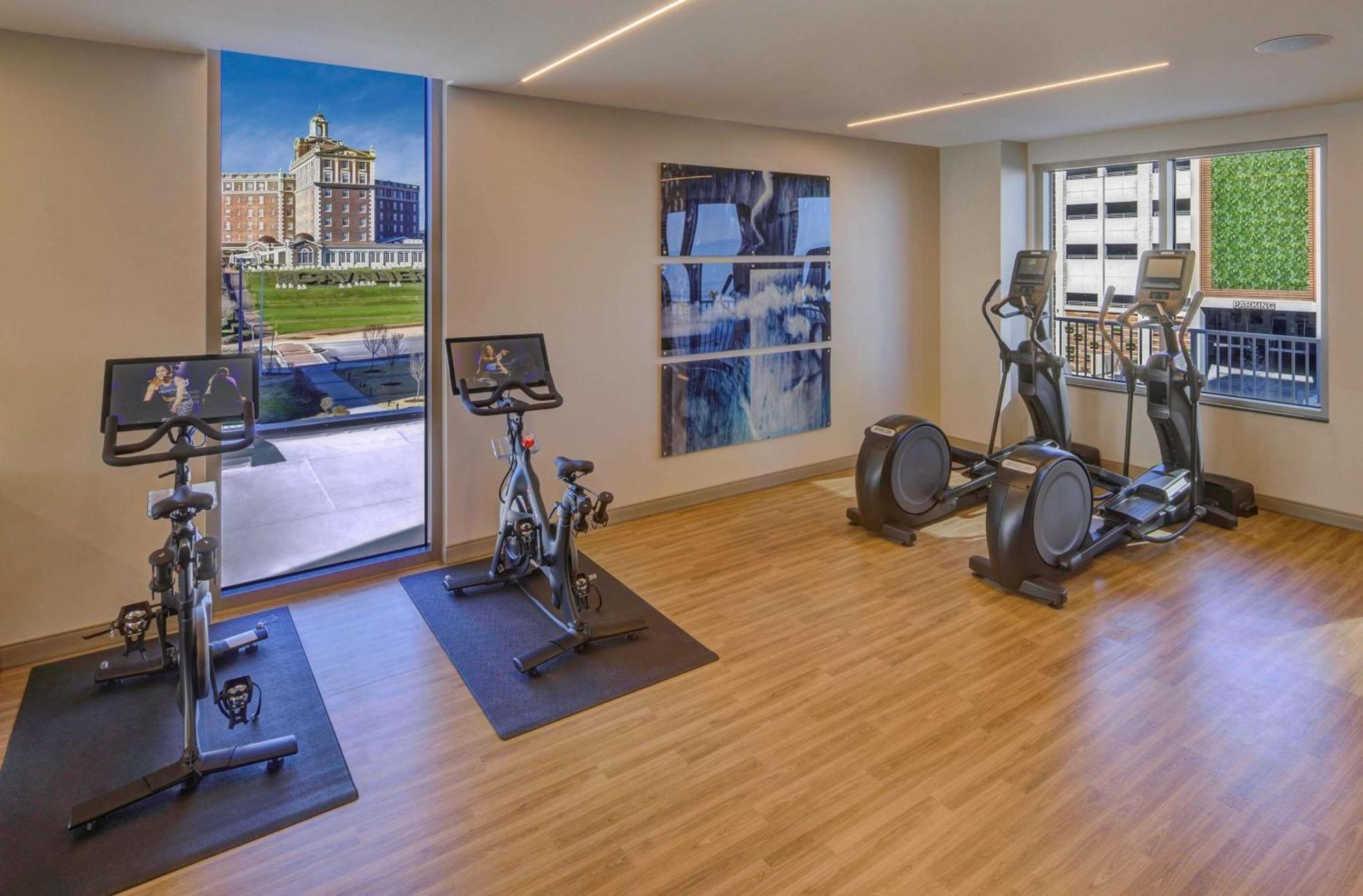 Embassy Suites By Hilton Virginia Beach Oceanfront Resort Esterno foto